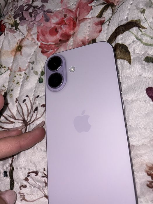 Iphone 17 stan idealny