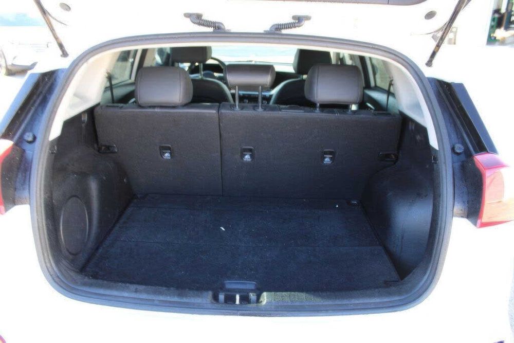 Kia Niro EX Premium      2022