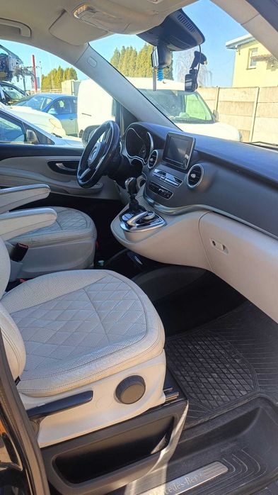 Mercedes-Benz V-Class 2015 2.2 CDI | AMG |