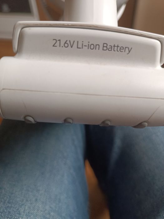 Пылесос SAMSUNG.. Требует ремонта не включается.