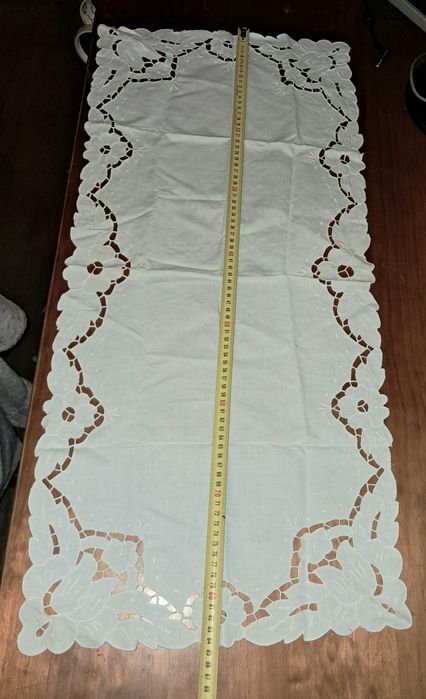 Conjunto textil com bordados