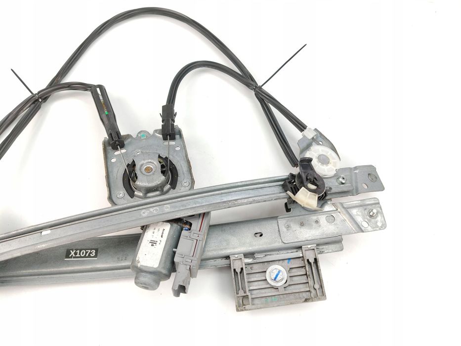 opel tigra b podnośnik szyby prawy przód 93163589