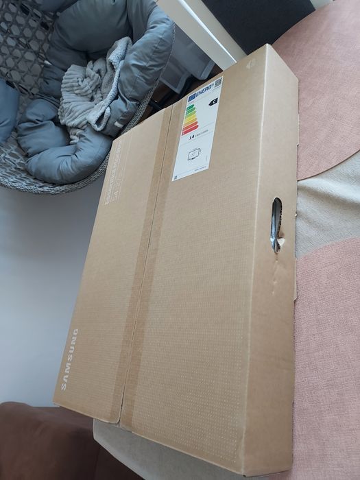 Monitor samsung 27cali nowy