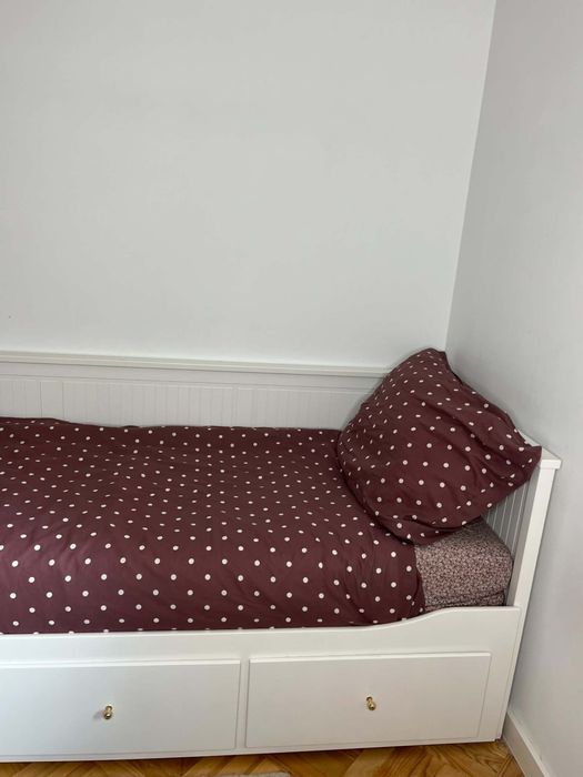 Lożko ikea hemnes