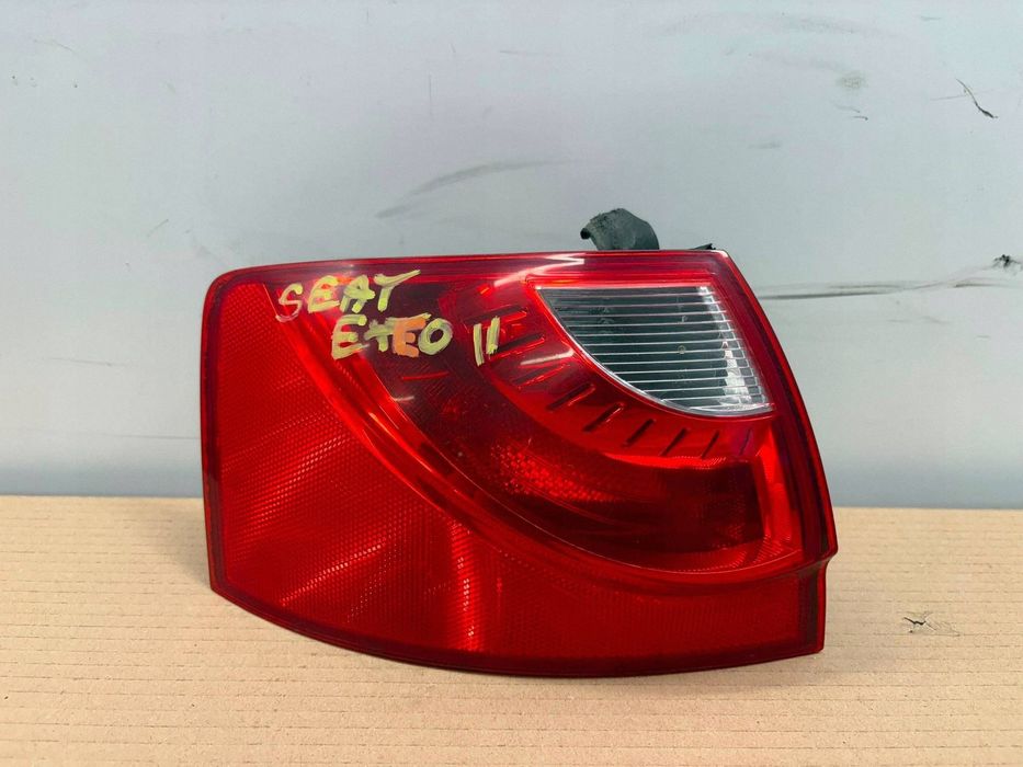 seat exeo kombi 3r9945095a lampa tył tylna lewa