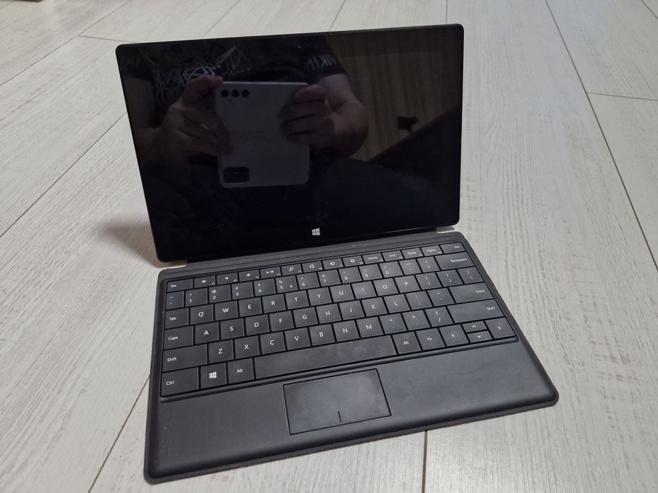 surface 4 - купити ноутбуки - Ціна на OLX.ua