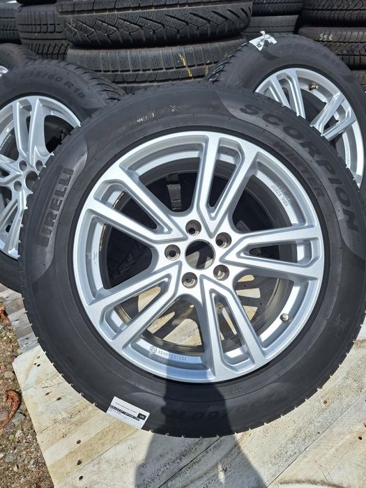 Koła zimowe Audi Q5  235 60r18