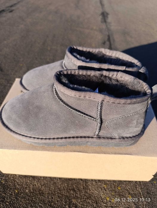 Уггі 39 нові без коробки