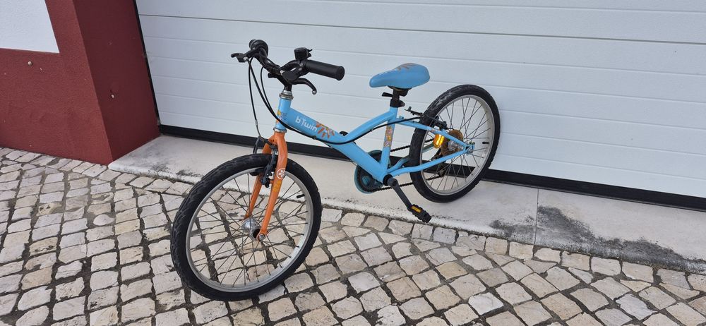 Bicicleta usada, roda 20.