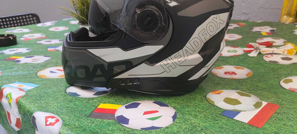 Capacete de moto à prova d'água e com Bluetooth integrado