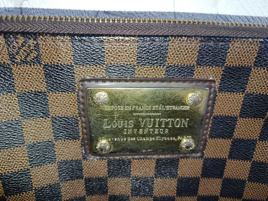 Кожаная сумочка клатч Louis Vuitton