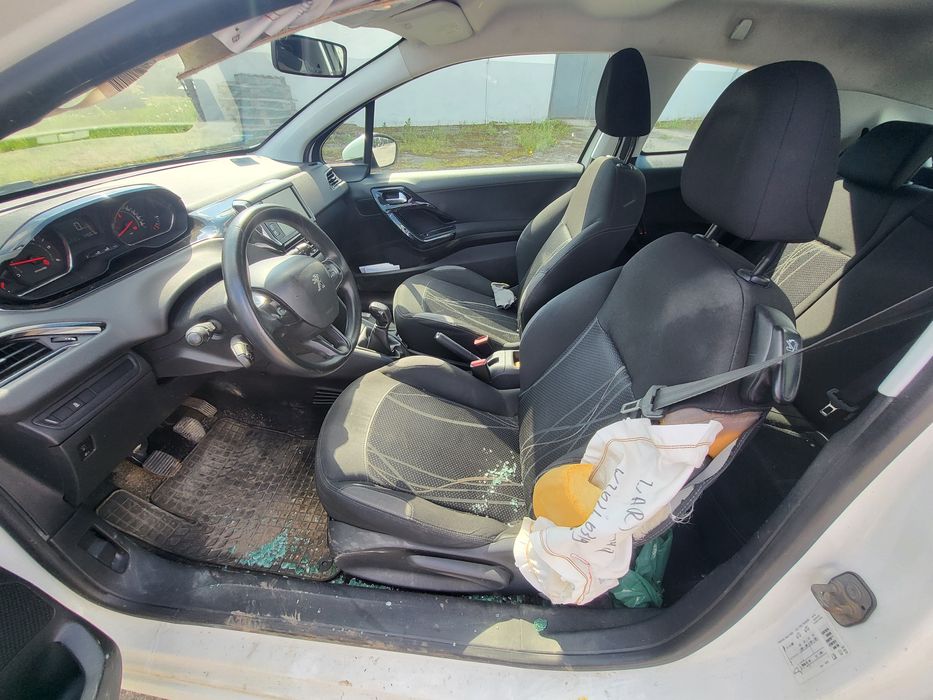 Peugeot 208 2013r 1.4 HDi