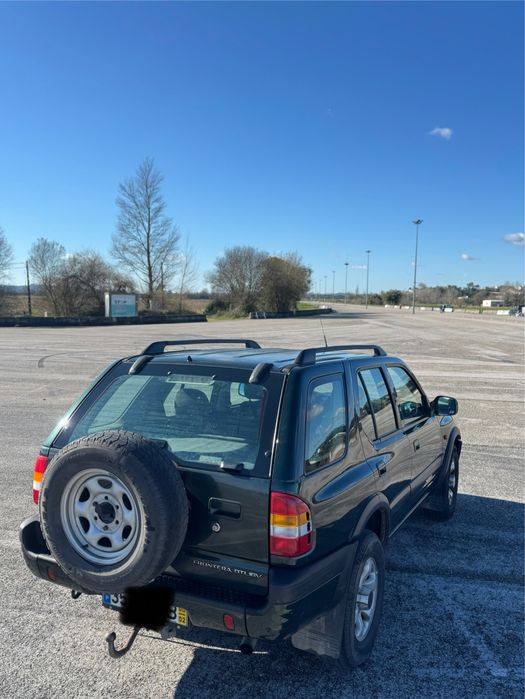 Opel Frontera B  - ano 2000