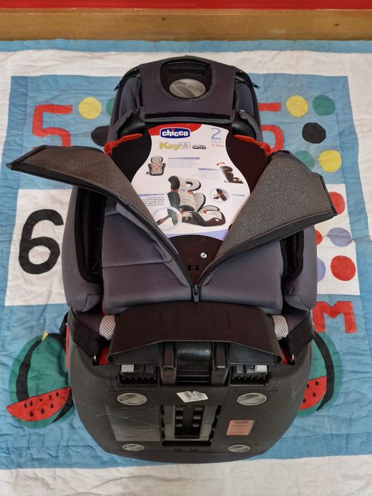 Cadeira auto bebé Chicco completamente nova, usada apenas 1x