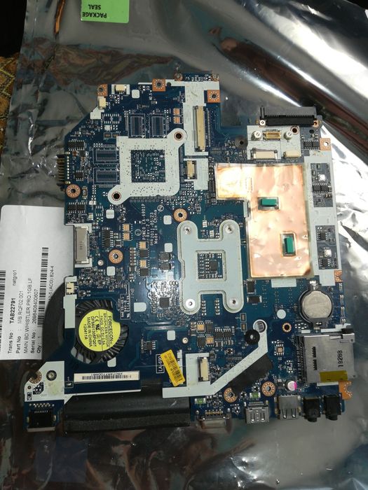 Материнсьна плата p5we0