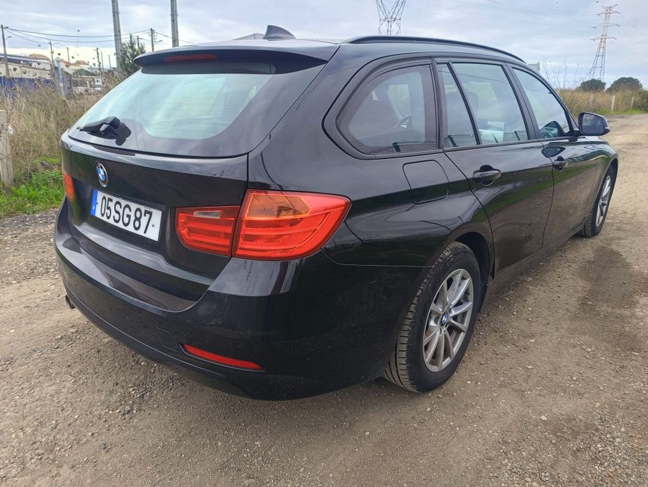 BMW 318 D Touring Navi - 2013