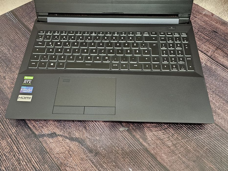 Ігровий ноутбук Schenker XMG APEX 15 Max (Ryzen 7 5800X/16Gb DDR4/RTX 3070/SSD 512Gb/IPS 240Hz) з гарантією