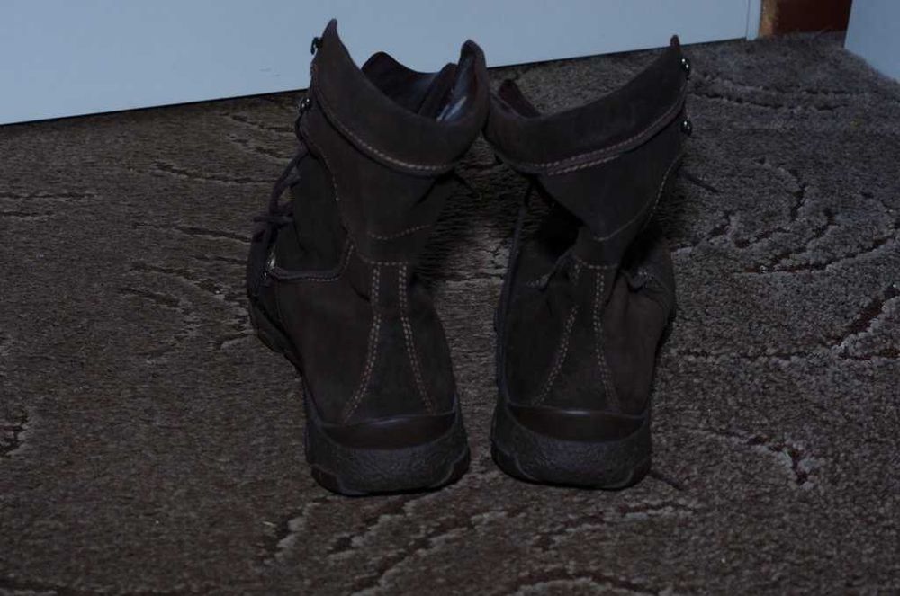 Zimowe damskie buty 39 Ecco ocieplane skóra