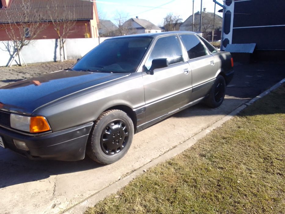 Продам Ауді 80 б3 1.8 газ бензин