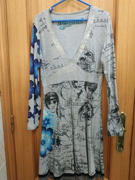 Vestido da (desigual)