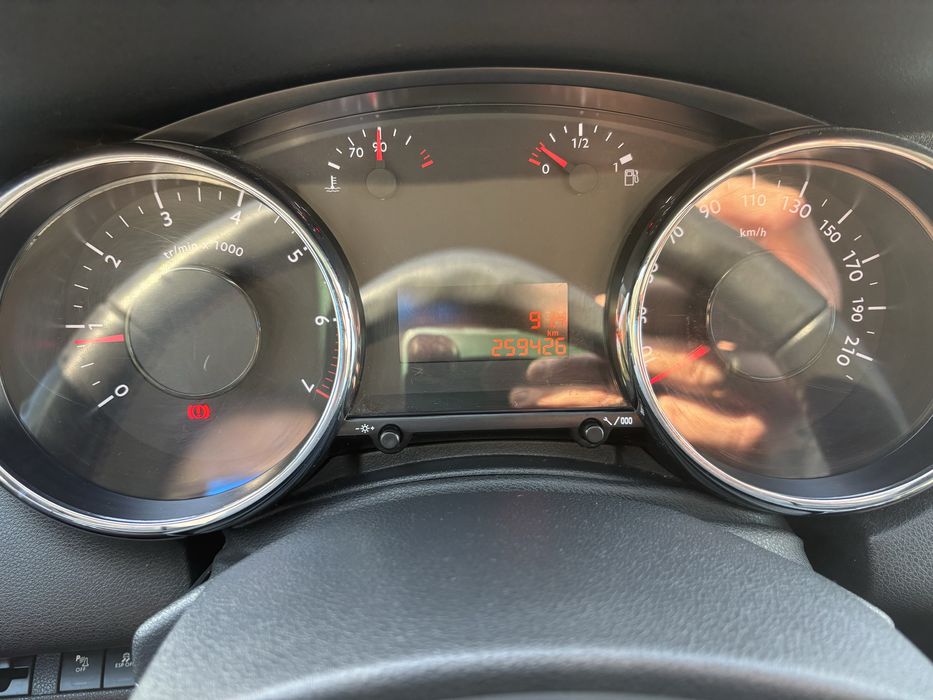 Peugeot 5008 1.6 VTI  Gaz 7 osób Zamiana