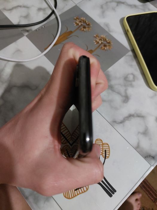 Прдам Айфон X 64