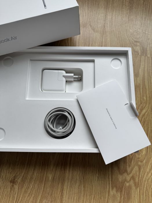 Macbook Air M2 de 256gb 13” com fatura e garantia