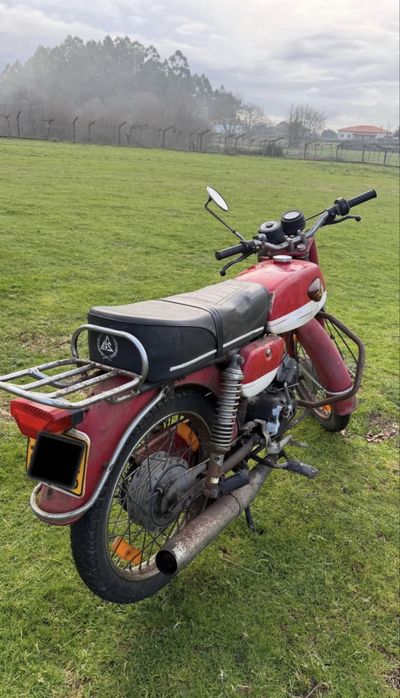 MOTOESA 220 B Turismo - A Trabalhar