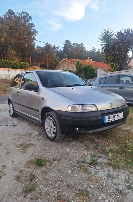 Carro Fiat punto