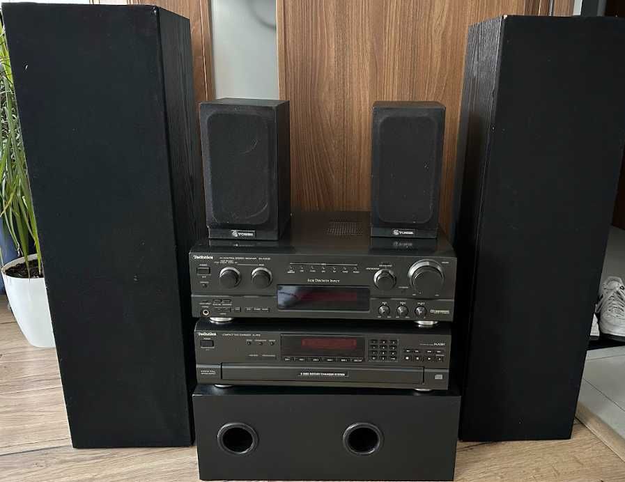 TECHNICS ZESTAW AUDIO wzmacniacz, zmieniarka 5 plyt, subwoofer TONSIL, plus kolumny