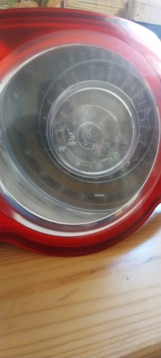 Фонарь правий пасат б6 седан