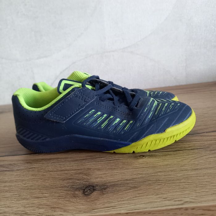 Decathlon футзалки 31р кросівки для тренувань