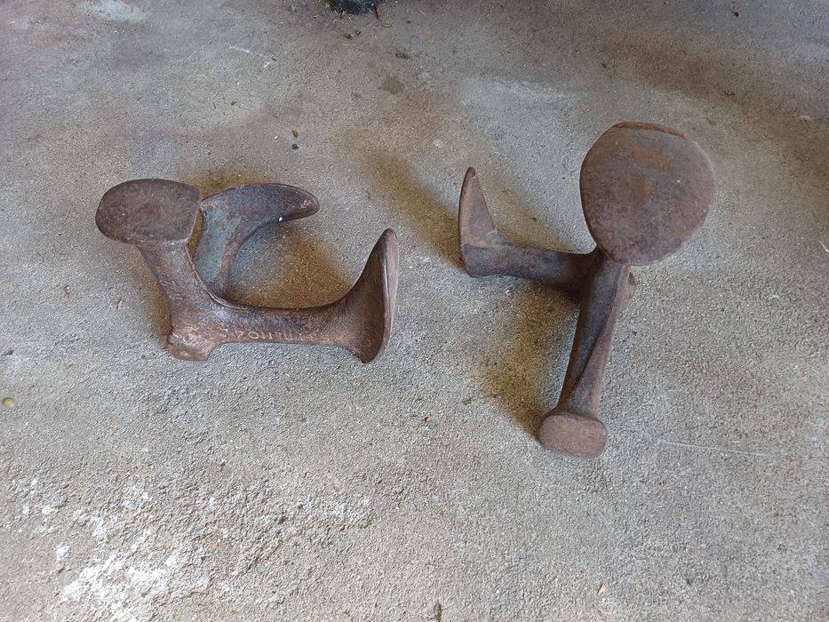 Formas de sapateiro em ferro fundido