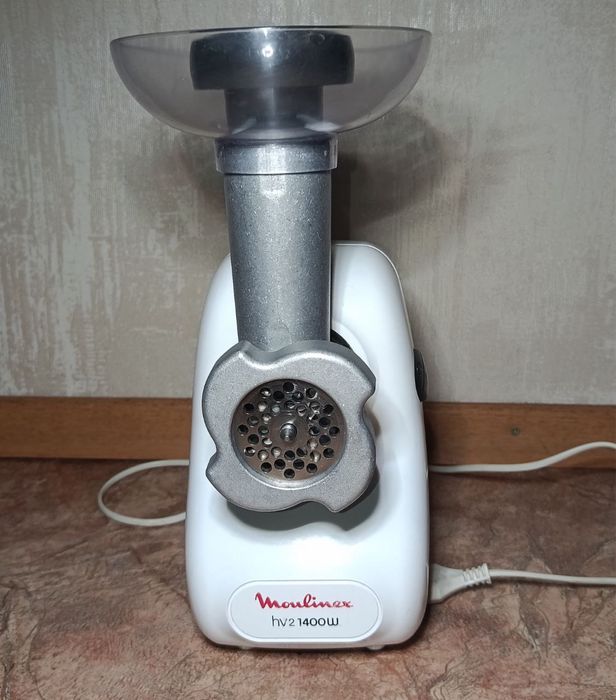 Мясорубка Moulinex hv2 ME20