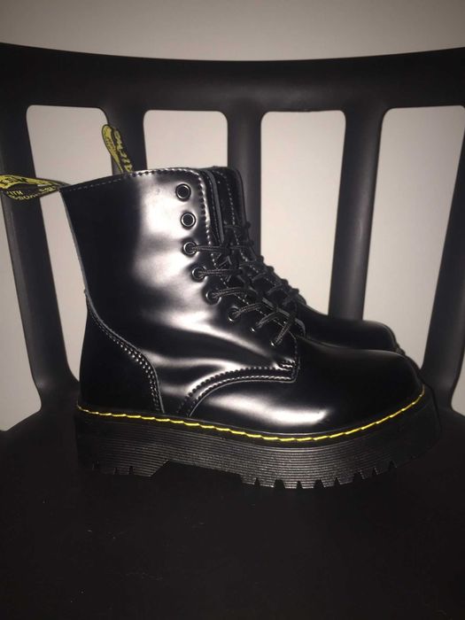 Glany Dr.Martens