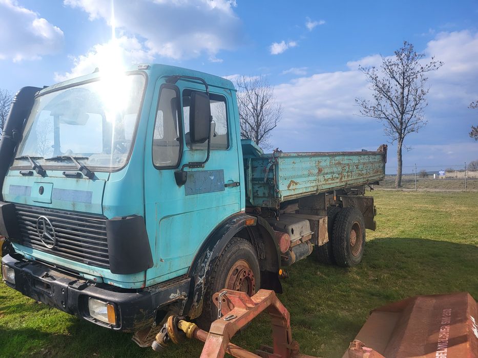 Mercedes 14.14 wywrotka