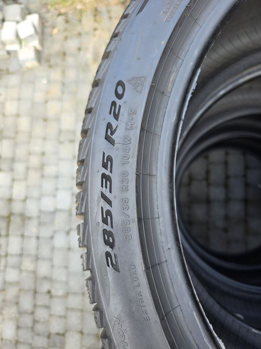 Pirelli 285/35/20  P Zero Winter 2