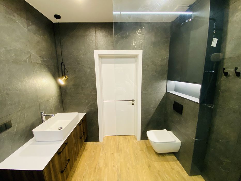 Продаж сучасного нового будинку з ремонтом. Працюємо по програмах.