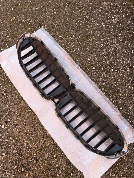 Grelha original BMW série 3 G20