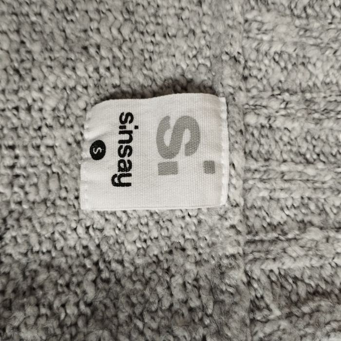 Sweter Sinsay S – miękki, ciepły, w paski