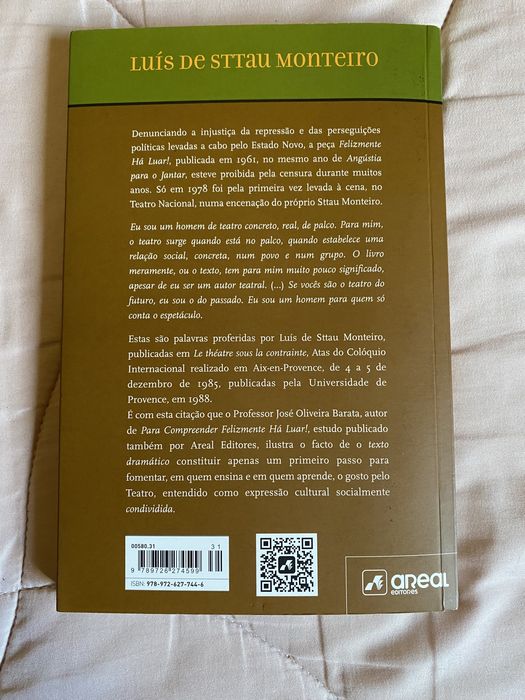 Livro Felizmente há luar!