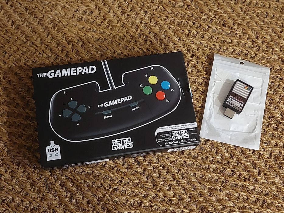Gamepad oficial Spectrum Retro Games