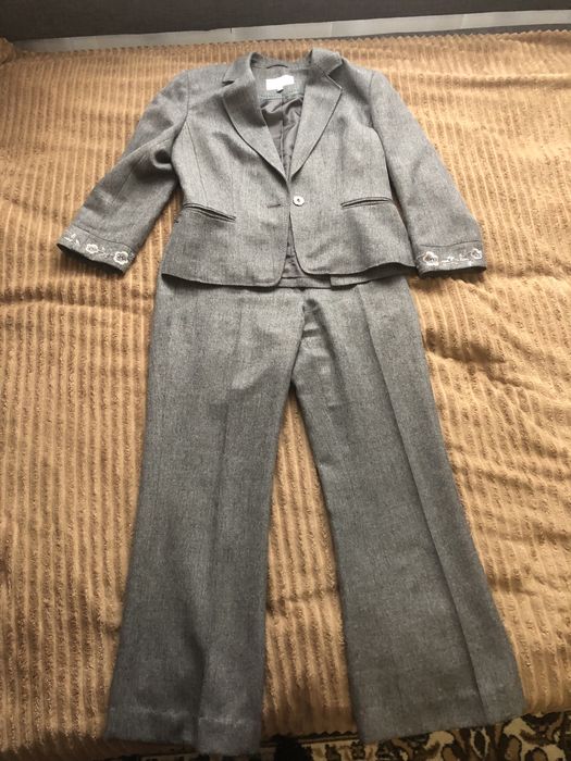 Віддам одяг жіночий розмір M-L