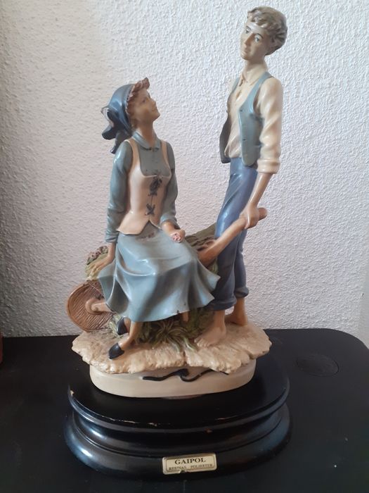 Brasão Escudo Medieval coleção Panoplia Armas Estatueta Leão