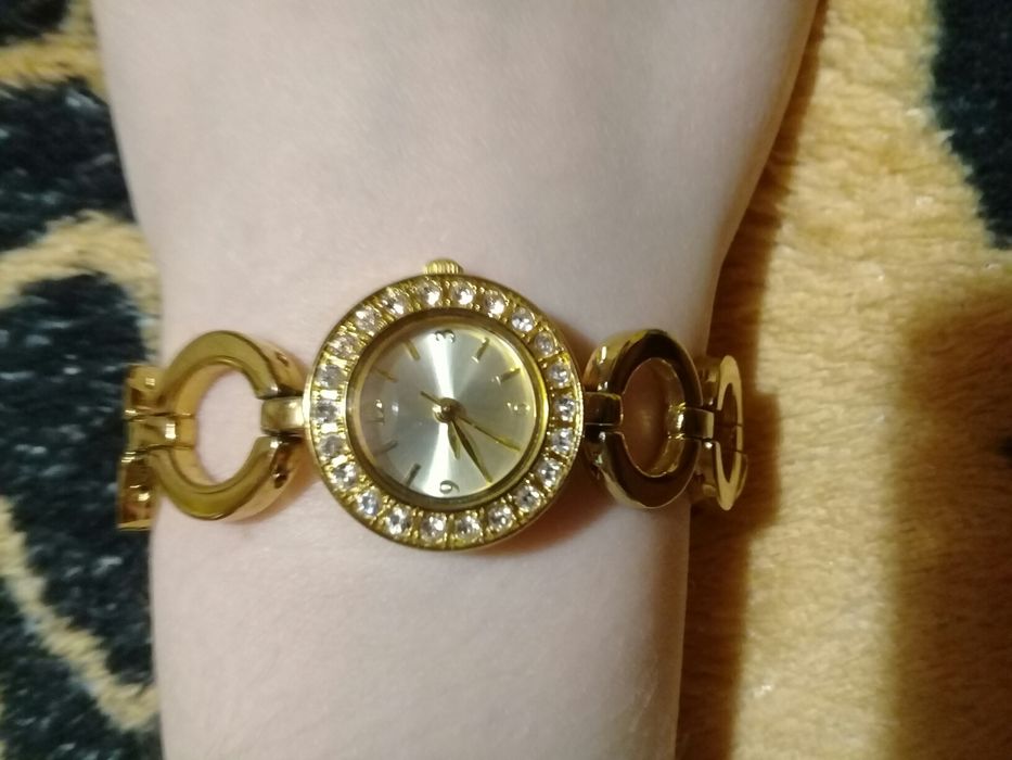 годинник наручний