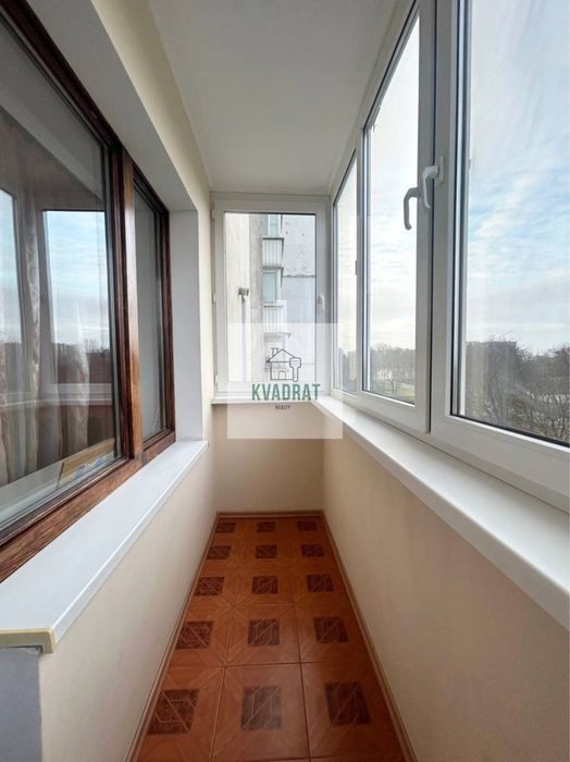 Продам велику 3-х кімнатну квартиру з індивідуальним опаленням