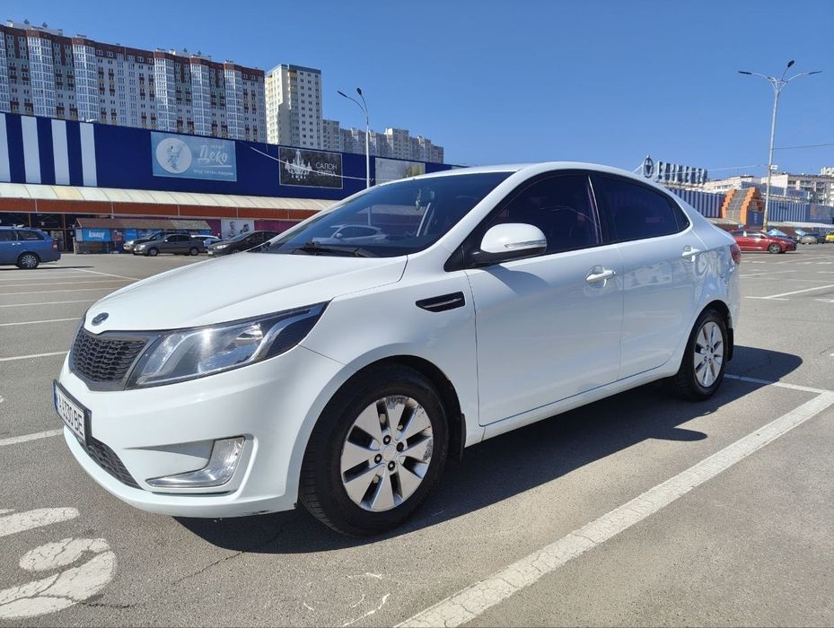 Kia Rio 2012 року