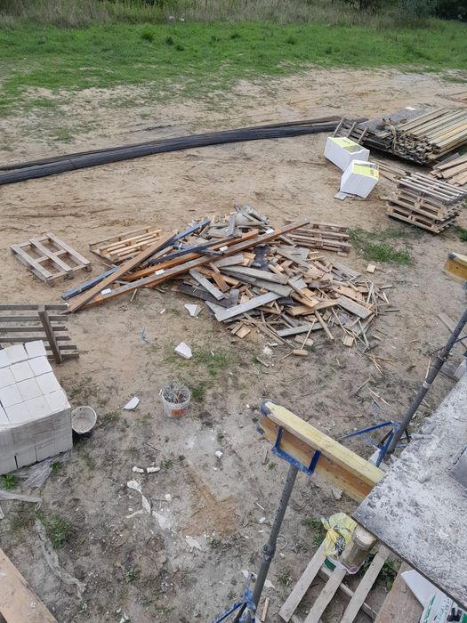 Drewno z budowy na opał