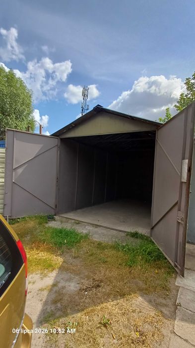 Garaż blaszany, używany, w dobrym stanie