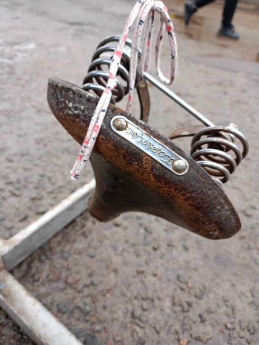 Велосипедне сідло,шкіряне, велике б/у